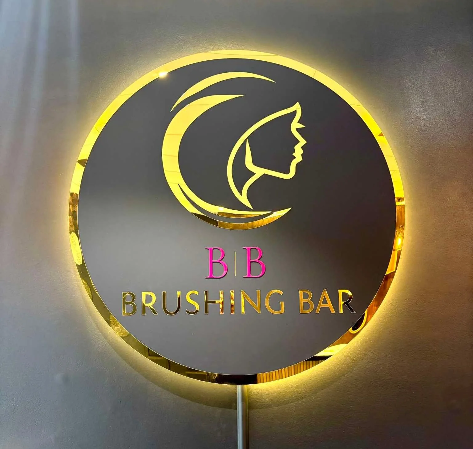 Enseigne rétroéclairée Brushing Bar